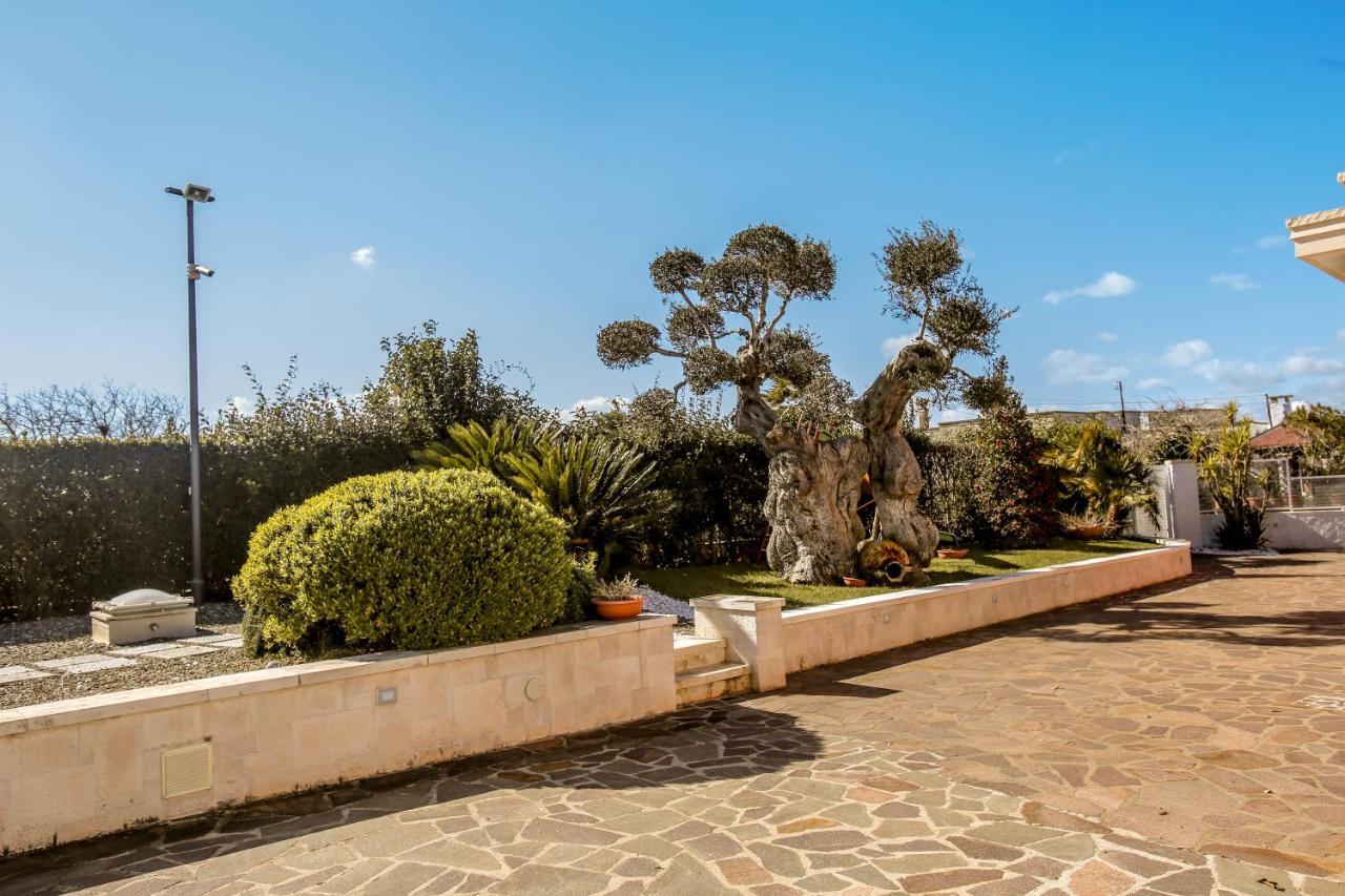 Villa Caraitria Martina Franca Bagian luar foto